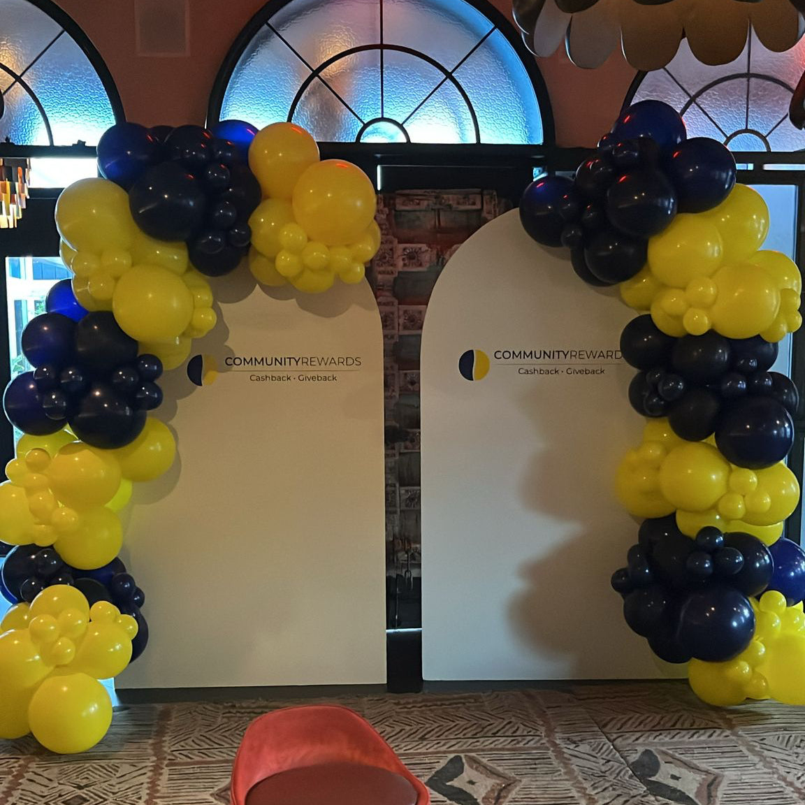 Arch panel backdrop with garland Rental