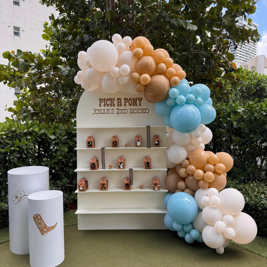 Shelf Backdrop with Balloon Garland