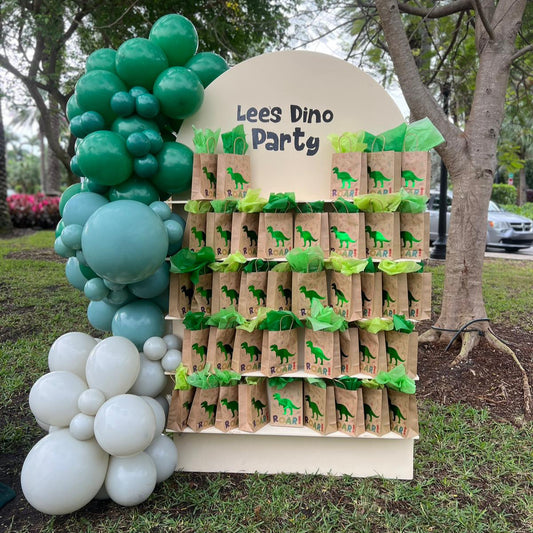 Shelf Backdrop with Balloon Garland
