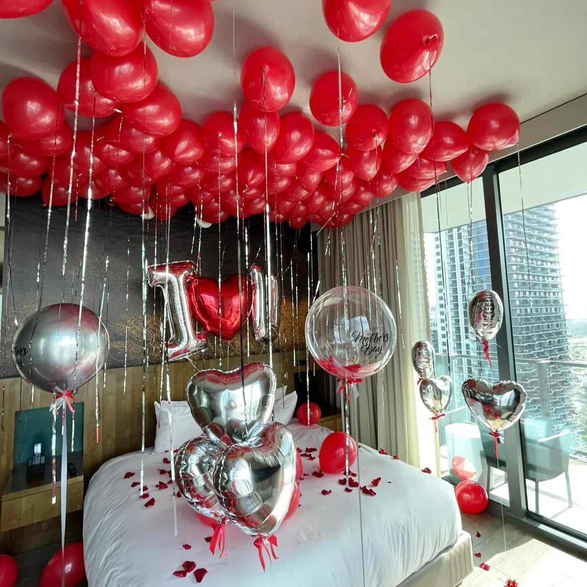 Room Decoration "I Love U" edition