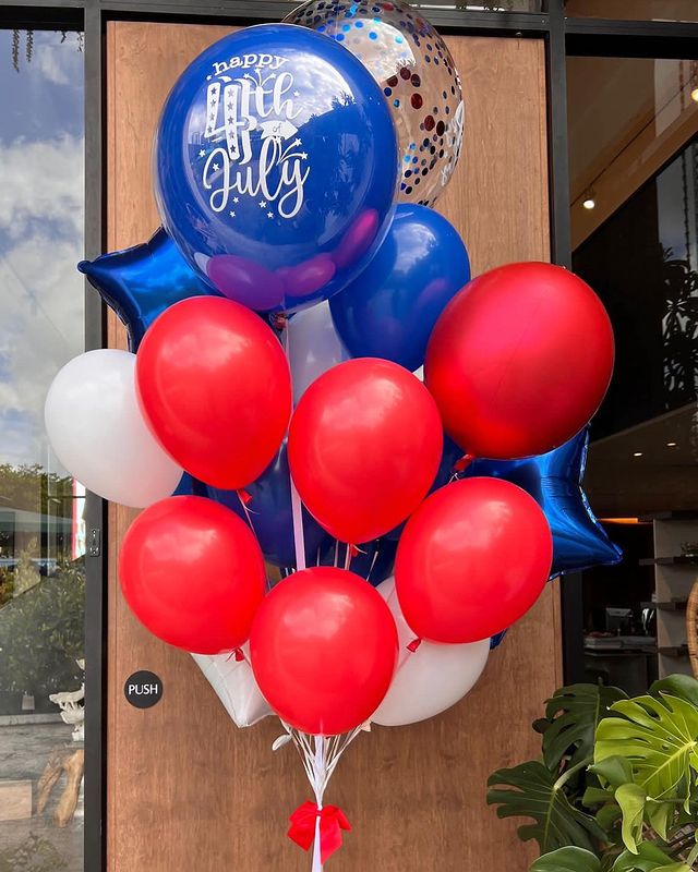 4th oh July balloon bouquet