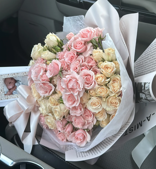 Hand Tied Spray roses bouquet