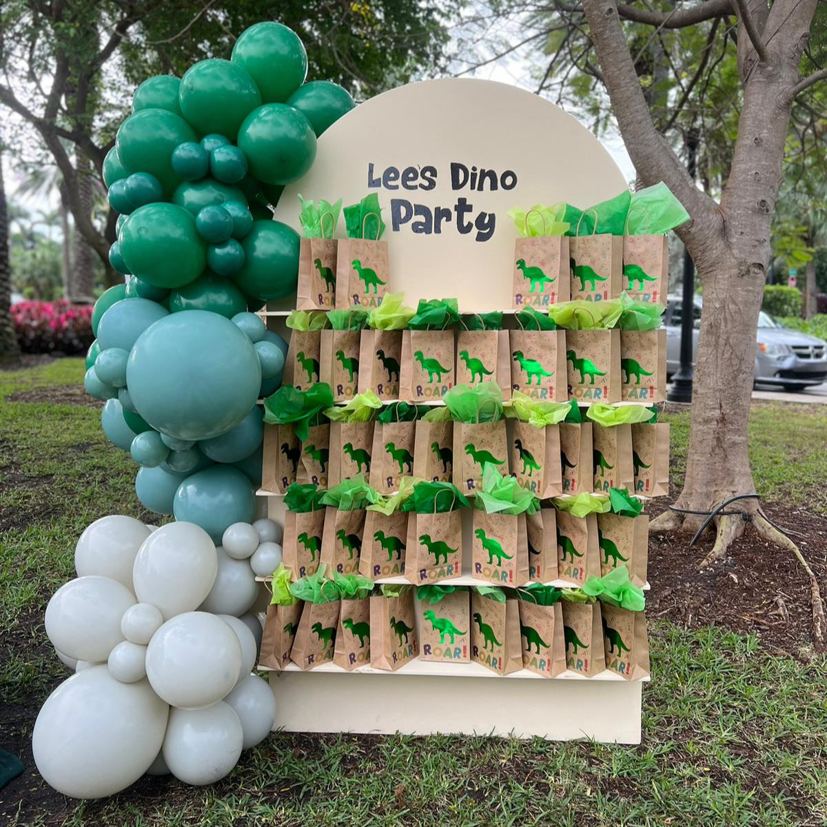Shelf Backdrop with Balloon Garland