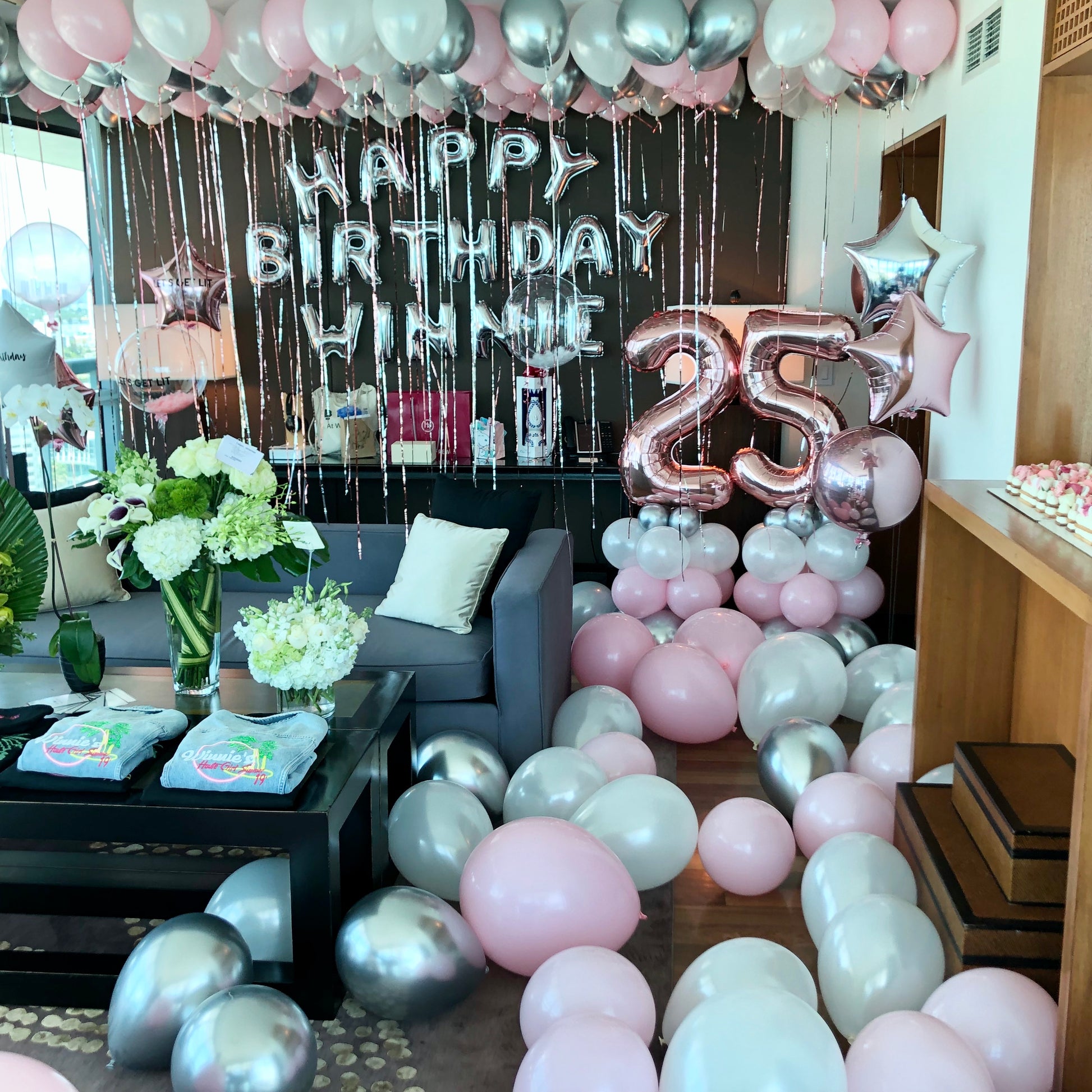 Each anniversary hotel room decoration arrives with giant foil balloons and an adorably cute bear add-on to decorate the romantic escape. These decorations are not just for the lookout but for you to create the feelings that revolve around his or her love-story celebration.