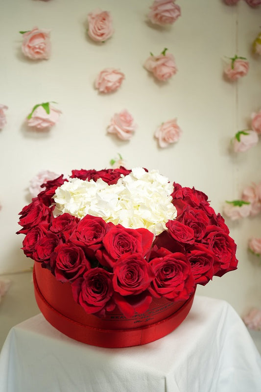 Reddish Love  Flower Arrangement
